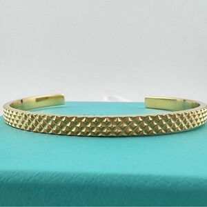 Tiffany & Co 18k diamond point bracelet cuff